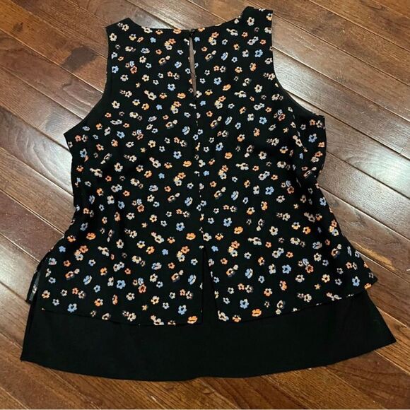 Banana Republic sleeveless black double layer ditsy floral top size small - Picture 3 of 7